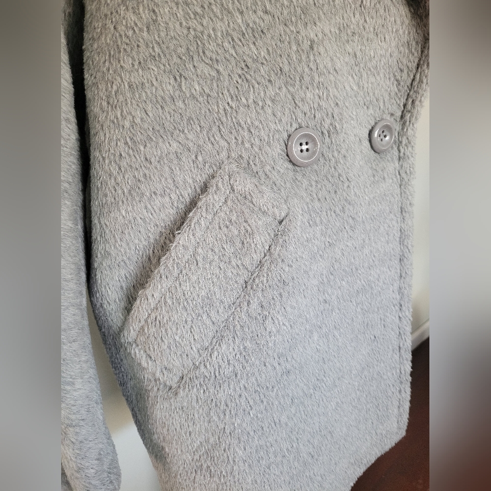 Trina Turk wool/alpaca light gray pea coat in Size 4. - Picture 9 of 15